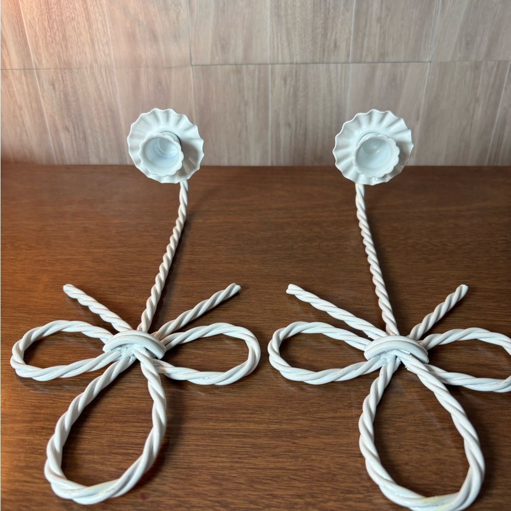 Vintage Homeco White Twisted Metal Bow Candle Holders - Set of 2 - Picture 2 of 6